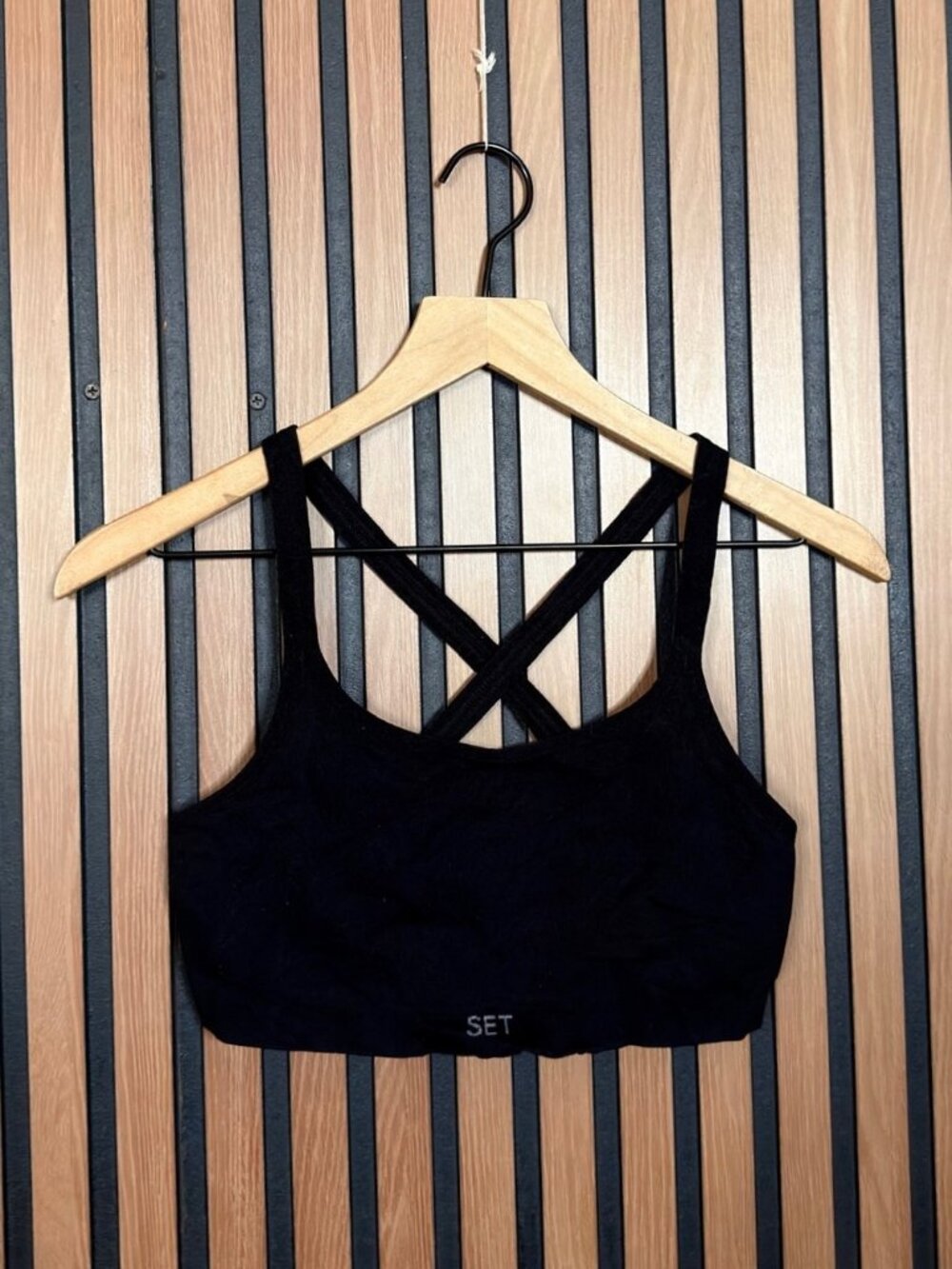 SET Active Sports Bra Medium / Large Womens Black Cross Back